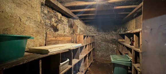 2 bedrooms House in Mayenne, France No. 357588 8