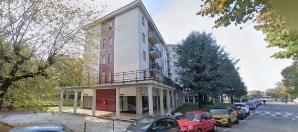 Квартира с 2 комнатами в Трескоре Бальнеарио, Италия № 4921 44