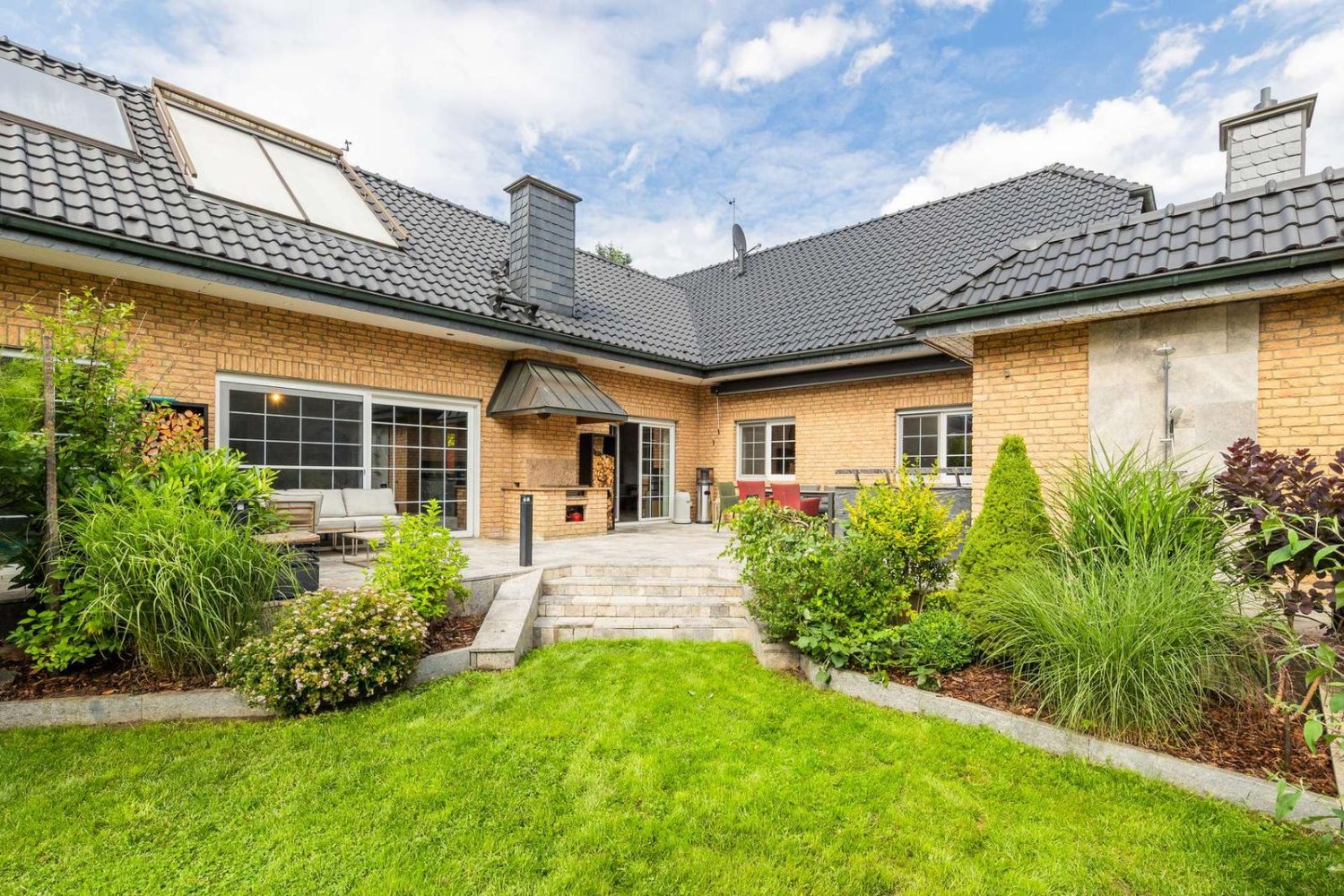 6 chambres Maison de ville à Markisch-Oderland, Germany No. 356579