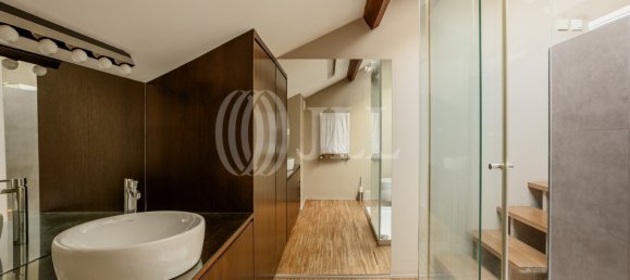 3 bedrooms Villa in Porto, Portugal No. 99711 23