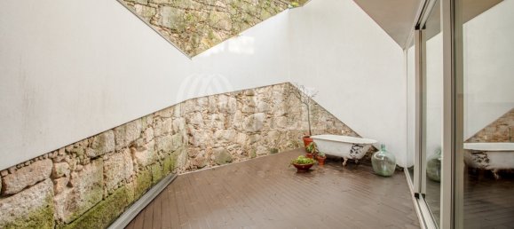 3 bedrooms Villa in Porto, Portugal No. 99711 3