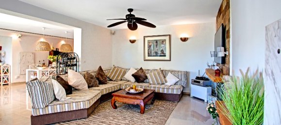 6 bedrooms Villa in Marbella, Spain No. 55698 23