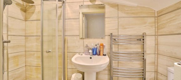 6 Schlafzimmer Gewerbliche Immobilie in Ilford, United Kingdom, Nr. 10399 22