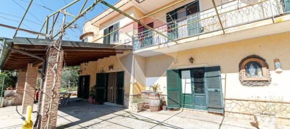 4 Schlafzimmer Haus in Nocera Inferiore, Italy, Nr. 54093 4