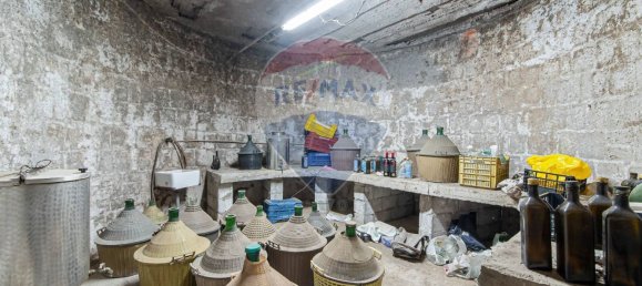 4 Schlafzimmer Haus in Nocera Inferiore, Italy, Nr. 54093 40