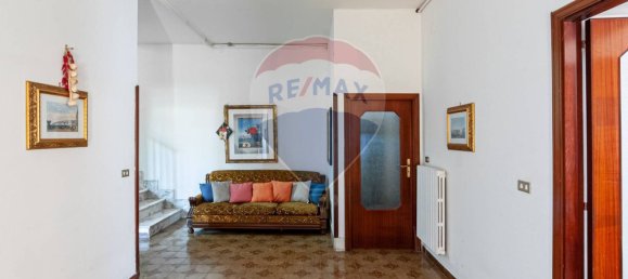 4 Schlafzimmer Haus in Nocera Inferiore, Italy, Nr. 54093 22