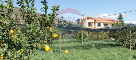 4 Schlafzimmer Haus in Nocera Inferiore, Italy, Nr. 54093 12