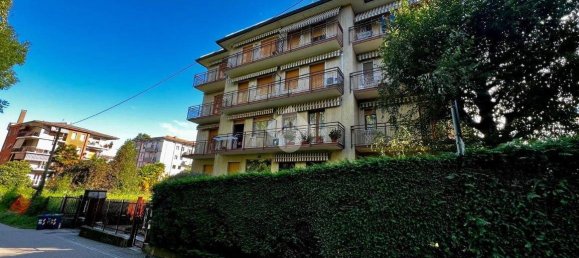 Apartamento T3 em Varese, Italy N.º 360850 28