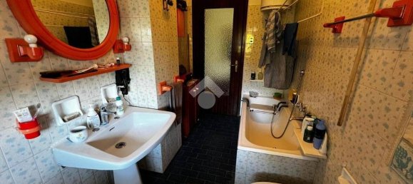 Apartamento T3 em Varese, Italy N.º 360850 14