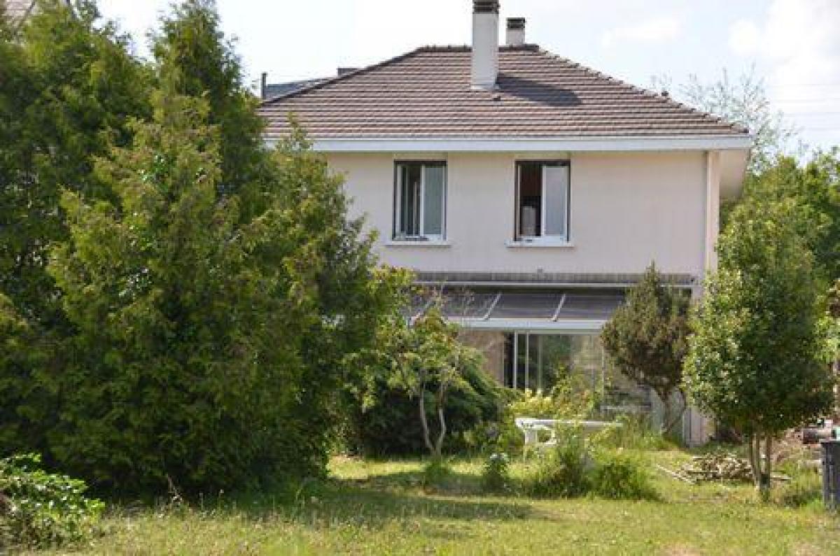 3 bedrooms House in Nantes, France No. 27288