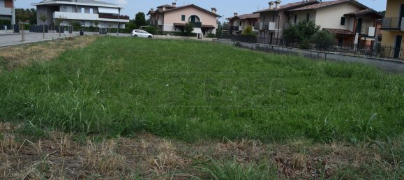 Terreno em Isola Vicentina, Italy 796 m² N.º 122558 2