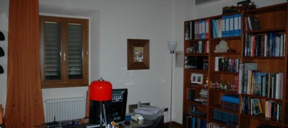 Casa de 5 habitaciónes en Vicchio, Italy No. 238180 9