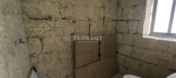 1 غرف نوم طابقين في Senglea, Malta رقم 2490 6