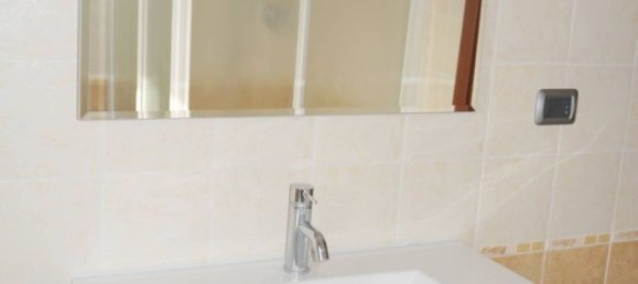 4 Schlafzimmer Wohnung in Concordia sulla Secchia, Italy, Nr. 363910 12