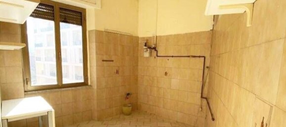 4 rooms Apartment in Terni, Italy No. 74295 7