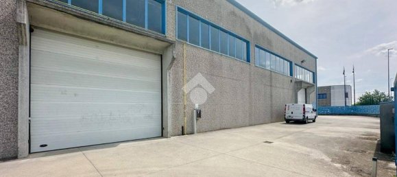 5غرفة مستودع في Leno, Italy رقم 90101 9