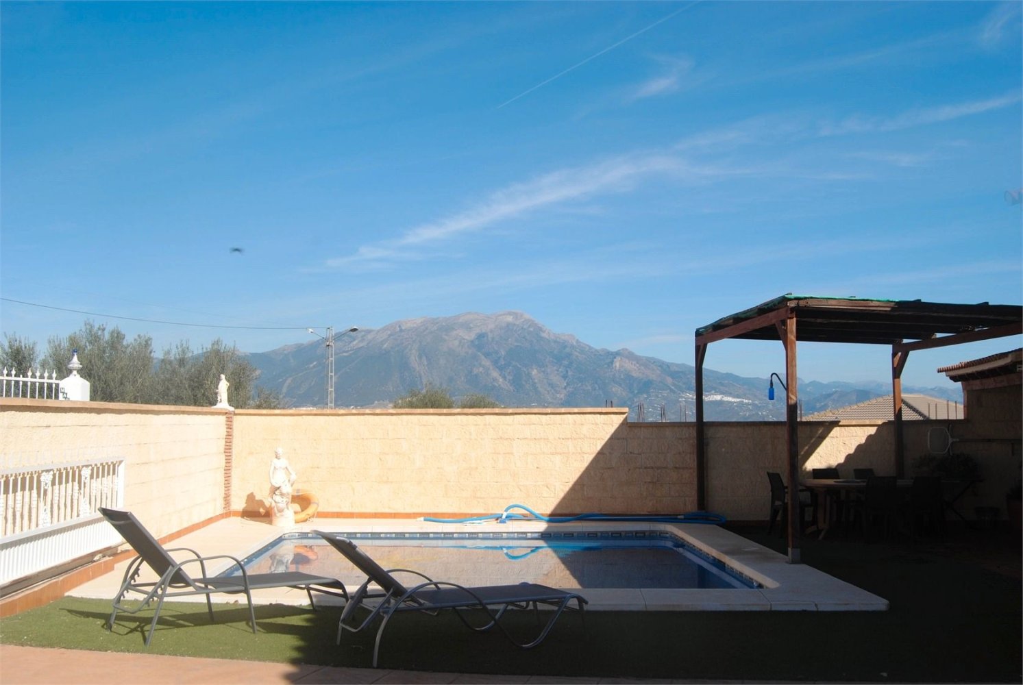 Casa de 4 dormitorios en Viñuela, Spain No. 58461