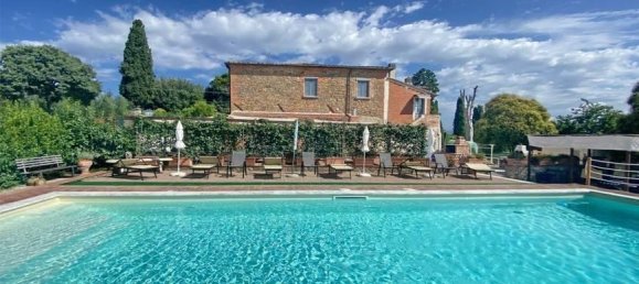 18 rooms House in Marciano della Chiana, Italy No. 32818 3