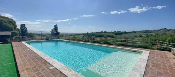 18 rooms House in Marciano della Chiana, Italy No. 32818 4