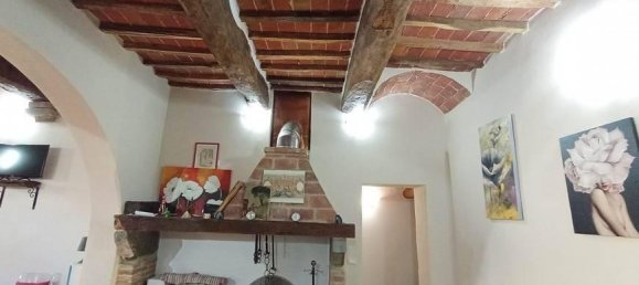 18 rooms House in Marciano della Chiana, Italy No. 32818 36