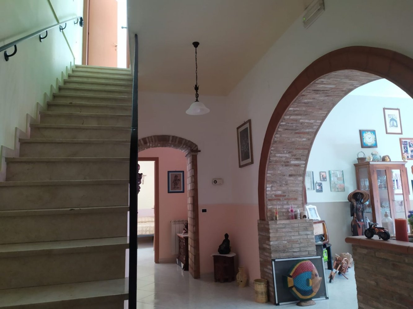 Квартира с 6 комнатами в Кальтаджироне, Италия № 251725