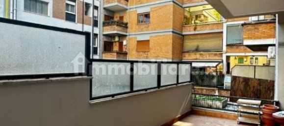 Квартира с 2 спальнями в Рим, Италия № 221886 24