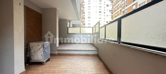 Квартира с 2 спальнями в Рим, Италия № 221886 16