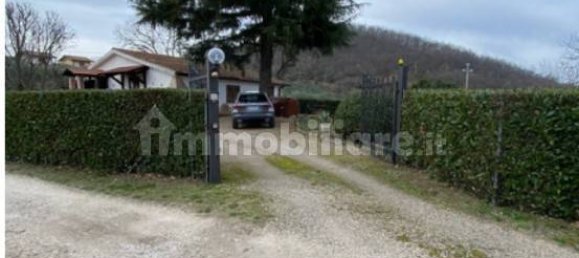 Квартира с 4 спальнями в Витербо, Италия № 317510 2