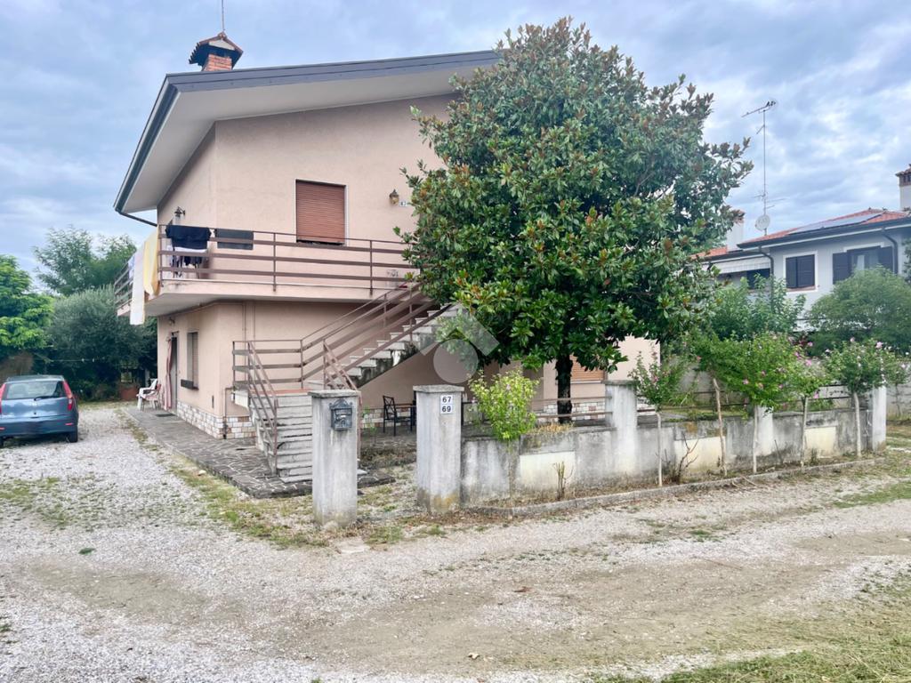 5 bedrooms House in Gorizia, Italy No. 257886