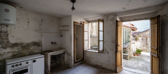 Дом с 6 спальнями в Аббадия Лариана, Италия № 357388 34