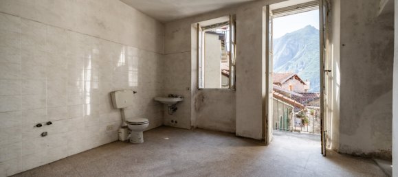 Дом с 6 спальнями в Аббадия Лариана, Италия № 357388 22