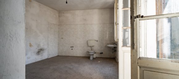 Дом с 6 спальнями в Аббадия Лариана, Италия № 357388 23