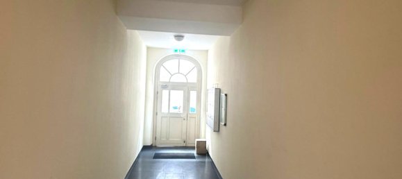 Studio in Mannheim, Germany No. 294444 6