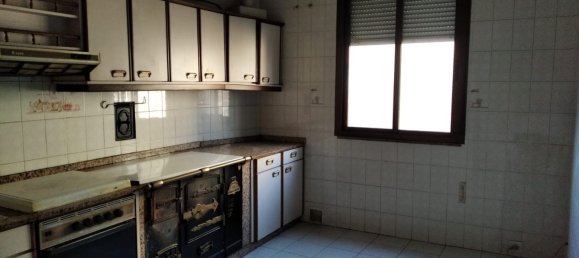 3 bedrooms Apartment in Leon, Spain No. 57792 7