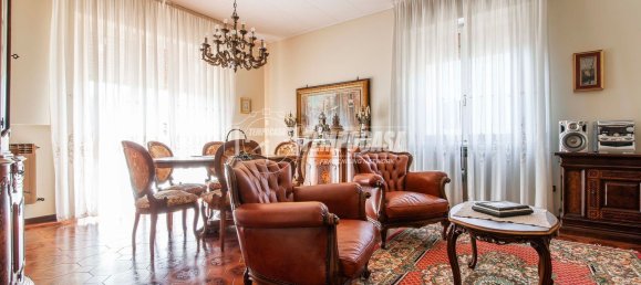 4 غرف نوم فيلا في Olgiate Olona, Italy رقم 363468 2