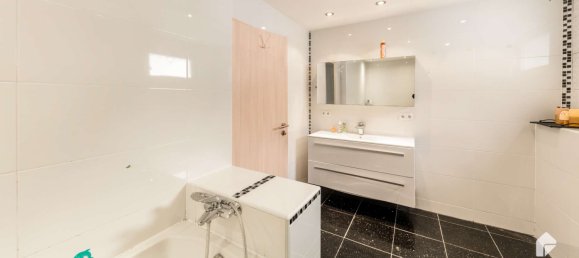 Дом с 4 спальнями в Штормарн, Германия № 55602 16