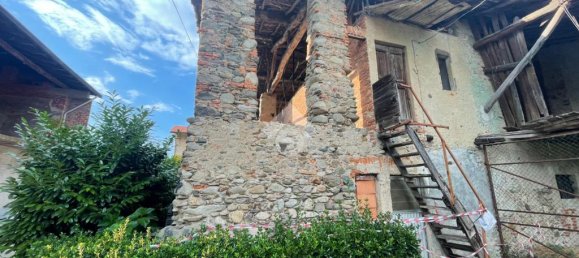 4 rooms House in Borgomanero, Italy No. 263964 2