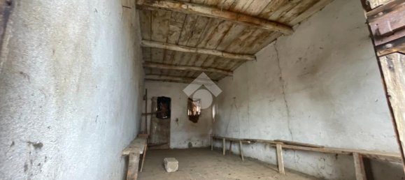 4 rooms House in Borgomanero, Italy No. 263964 10