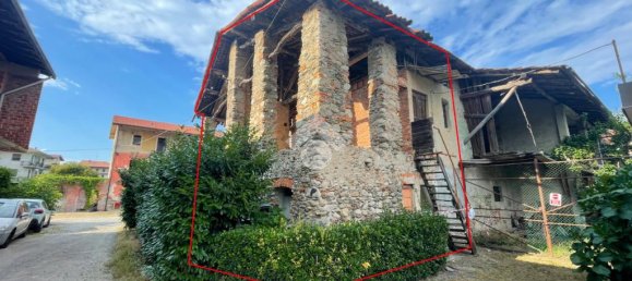 4 rooms House in Borgomanero, Italy No. 263964 5