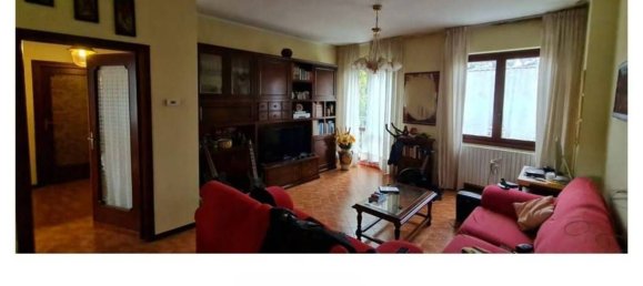 4 rooms Apartment in Imbersago, Italy No. 260980 3