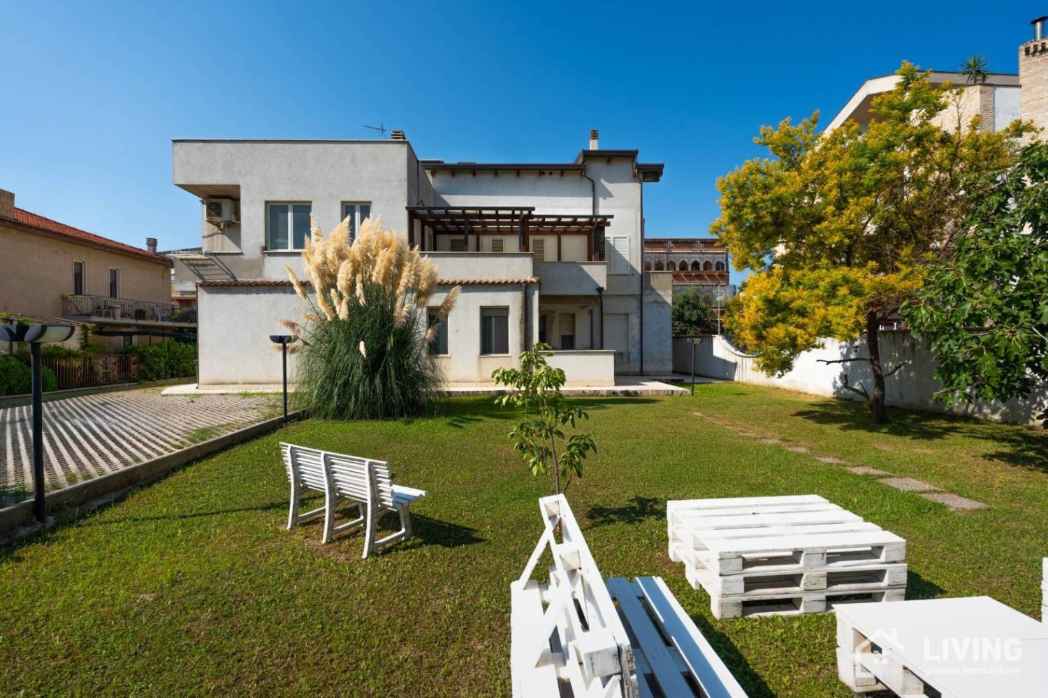 8 Schlafzimmer Villa in Montesilvano, Italy, Nr. 339787