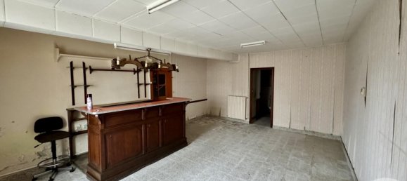 Casa de 3 dormitorios en Bazaiges, France No. 57279 2