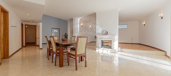 4 غرف نوم منزل في Seixal, Portugal رقم 22538 16