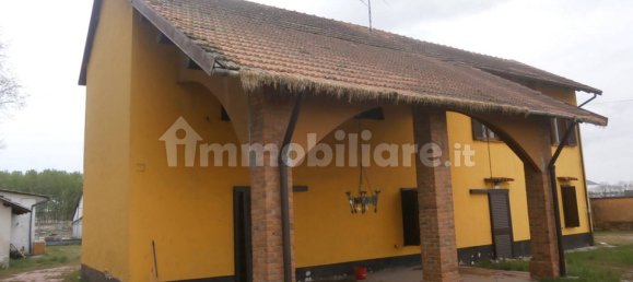 3 bedrooms House in Mortara, Italy No. 5781 25