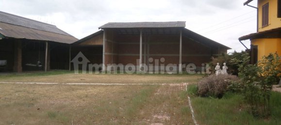 3 bedrooms House in Mortara, Italy No. 5781 18