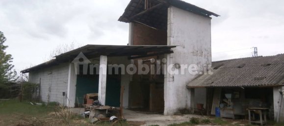 3 bedrooms House in Mortara, Italy No. 5781 16