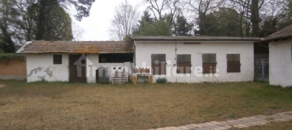 3 bedrooms House in Mortara, Italy No. 5781 23