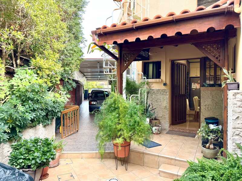 3 bedrooms Commercial property in Limassol, Cyprus No. 18265