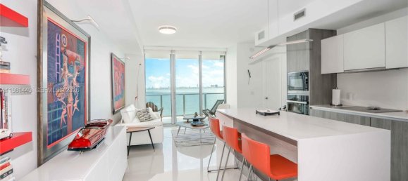 1 dormitorio propiedad comercial en venta en Miami, Miami-Dade, Florida, USA № 615350 3