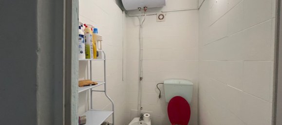 80m² Commercial property in Montalto Uffugo, Italy No. 180896 9